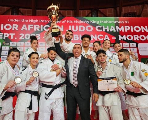 الجزائر تفوز على المغرب وتنتزع لقب البطولة