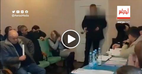 فيديو.. برلماني أوكراني يفجر قنبلة خلال اجتماع