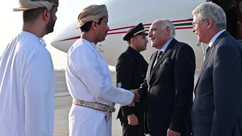 سلطان عمان يتسلم رسالة من الرئيس تبون