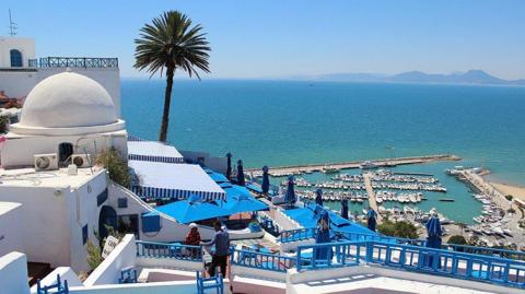 تونس تعفي الجزائريين من الزيادة التي مست معلوم