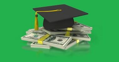 6 منح دراسية مجانية لتمويل الدراسة الجامعية