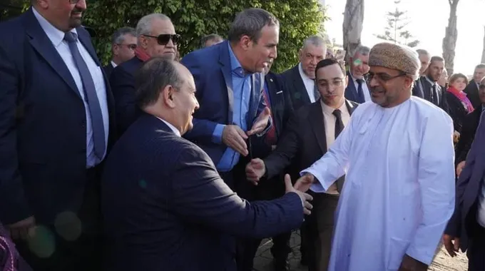تعزيز التعاون في الصناعة الصيدلانية الجزائرية