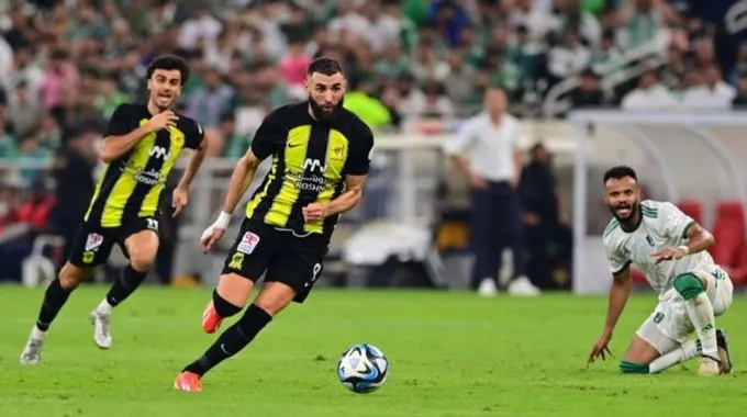 حسام عوار يتوج بلقب الدوري السعودي للمحترفين
